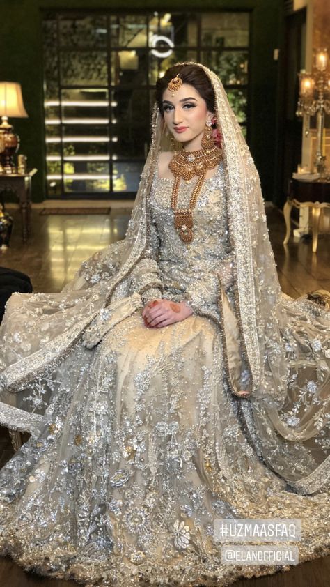 Valima bride wearing Elan Walima Brides, Elan Bridal, Xiaoli Dress, Valima Bride, Walima Dresses, Pakistani Bridal Couture, Orange Yogurt, Ali Xeeshan, Bridal Mehndi Dresses