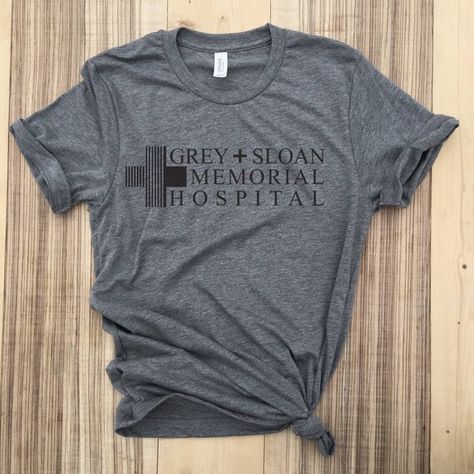 Grey Sloan Memorial Hospital Shirt,Grey Sloan Memorial Hospital Shirts,Grey's Anatomy Shirt,Meredith Kisses Shirt, Greys Anatomy Shirts, Anatomy Shirts, New Years Eve Shirt, Watch Gilmore Girls, Midnight Kisses, Nurse Tshirt, Grays Anatomy, Coffee Girl