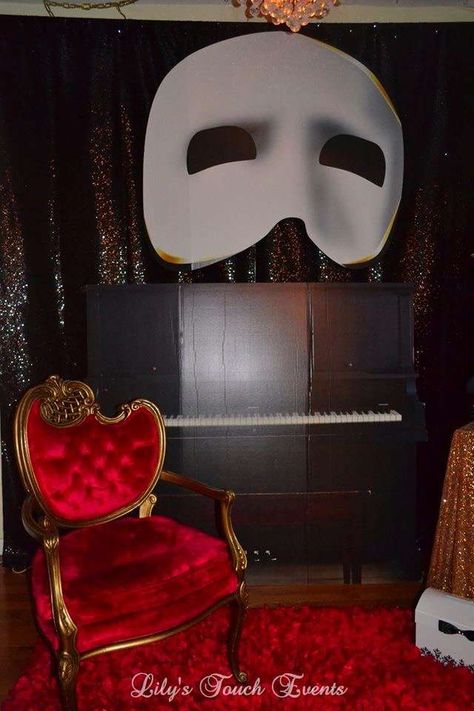 Phantom Of The Opera Decorations, Phantom Of The Opera Prom, Phantom Of The Opera Theme, Sanctuary Design, Opera Wedding, Colorful Dinner, Drag Brunch, Sweet 16 Photos, Masquerade Theme