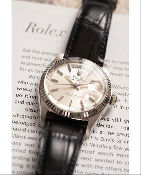 Vintage Rolex Watches Men, Rolex Outfit, Vintage Rolex Watches, Rolex Vintage, Aesthetic Places, Vintage Watches For Men, Rolex Men, Vintage Rolex, Classic Watches