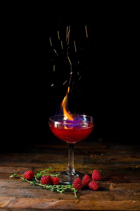 Flaming Dragon's Blood Cocktail - Thyme and Raspberry Daiquiri for parties. A showstopping flaming Halloween Cocktail made with raspberries and thyme. The Flavor Bender, Blood Cocktail, Flaming Cocktails, Raspberry Daiquiri, Flaming Drinks, Flaming Dragon, Daiquiri Cocktail, Dragon Halloween, Halloween Cocktail