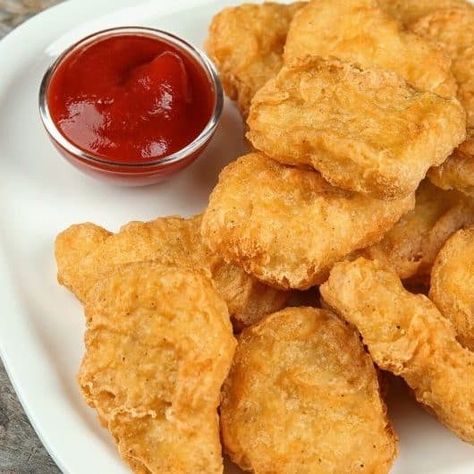 McDonald’s Chicken Nuggets Recipe Chicken Nuggets Recipe, Fried Chicken Nuggets, Nuggets Recipe, Chicken Nugget, Chicken Nuggets, Fried Chicken, Sauce, Chicken