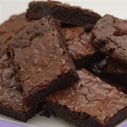 The convenience of self-rising flour sets these brownies apart from the usual recipe. Self Rising Flour Brownies, Brownies With Self Rising Flour, Self Rising Flour Recipes, Best Brownies Recipe, Recipe Brownies, Cake Like Brownies, Best Brownie Recipe, Chewy Brownies, Delicious Brownies