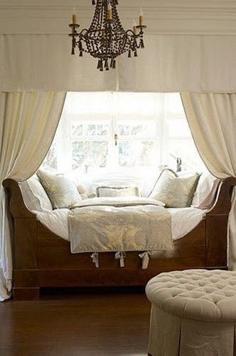 Daybed in front of window...great look Bed Nooks, Window Nooks, Alcove Bed, Comfort Things, Sleeping Nook, Cosy Corners, Bed Nook, Window Nook, Cozy Things