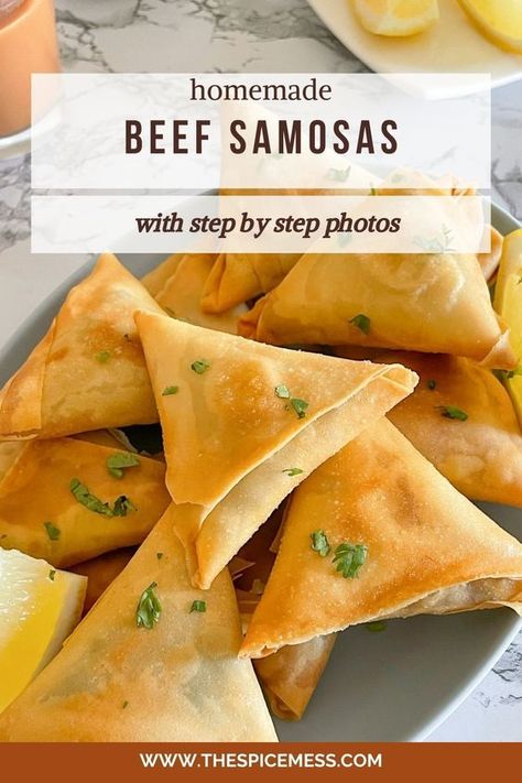 Pakistani Samosa Recipe, Samosa Filling Recipe Ground Beef, Samosa Filling Recipe, Pakistani Snacks, Pakistani Dinner, Beef Samosa Recipe, Meat Samosa, Ramadan Dinner, Samosa Filling