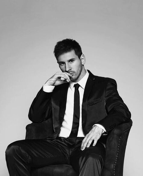 Messi Photoshoot, Messi Suit, Messi And Wife, Lionel Messi Family, Antonella Roccuzzo, Messi Videos, Rock Argentino, Argentina National Team, Messi And Neymar