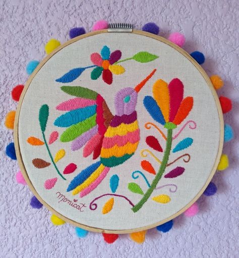 Mexican Folk Art Decor Diy, Otomi Art, Mexican Folk Art Decor, Mexican Embroidery Designs, Cute Embroidery Patterns, Otomi Embroidery, Embroidery Stitches Beginner, Basic Hand Embroidery Stitches, Embroidery Hoop Crafts