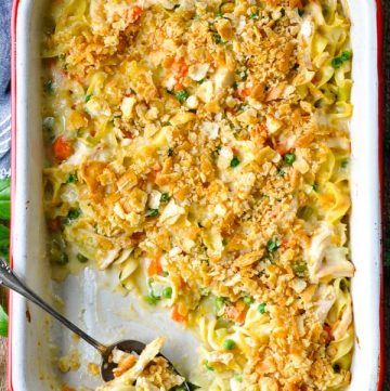 Make this cheesy Chicken Noodle Casserole from scratch with simple, wholesome ingredients. The egg noodles, vegetables and tender chicken come together in a creamy sauce with a buttery Ritz cracker topping. Add a salad and corn muffins or biscuits for an easy dinner any night of the week! Cheesy Chicken Noodle Casserole, Ritz Cracker Topping, Chicken Noodle Casserole Recipe, Noodles Vegetables, Chicken Pot Pie Filling, The Seasoned Mom, Ritz Cracker, Chicken Noodle Casserole, Chicken Noodles