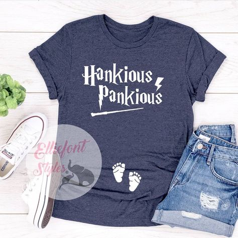 Excited to share the latest addition to my shop: Hankious Pankious Pregnancy Announcement Shirt Baby Announcement Gender reveal Wizard Baby #pregnancyshirt #funnymaternity #babyrevealshirt #babyannouncement #momtobe #funnymaternitytee #harrypotterbaby https://etsy.me/3btlVt7 Harry Potter Pregnancy Announcement, Maternity Announcement, Fun Pregnancy Announcement, Unique Pregnancy Announcement, Baby Reveal Shirt, Gender Reveal Shirts, Bun In The Oven, Harry Potter Baby, Pregnancy Announcement Shirt