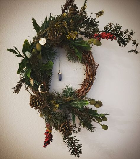 Celebrate the holidays with a unique twist on a traditional wreath #moon #wreath #crystals #crescentmoon #witch Christmas Moon Wreath, Moon Wreath, Traditional Wreath, Vine Wreath, Winter Wreath, Grapevine Wreath, Full Moon, Grape Vines, Floral Arrangements