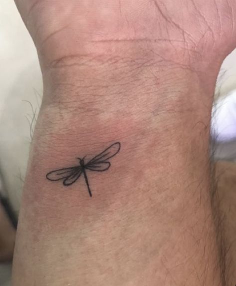 Stick And Poke Dragonfly, Dragon Fly Finger Tattoo, Small Dragon Fly Tattoo For Women, Simple Dragonfly Tattoo Outline, Dragonfly Tattoo On Wrist, Hummingbird And Dragonfly Tattoo, Dragonfly Outline Tattoo, Dragonfly Tattoo Ankle, Dragon Fly Tattoo Simple