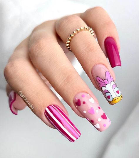 Lily Nails, Disney Acrylic Nails, Cartoon Nails, Heart Nail Designs, February Nails, Nail Drawing, Tree Nails, Valentine Nails, Nail Art Disney