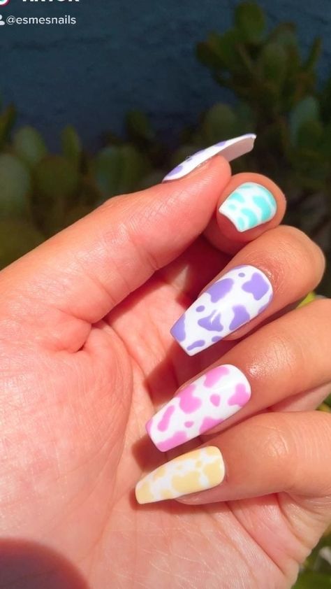 Kutek Disney, Cow Nails, Halloween Acrylic Nails, Edgy Nails, Grunge Nails, Cute Acrylic Nail Designs, Simple Acrylic Nails, Fall Acrylic Nails, Manicure Ideas