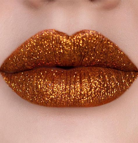 Makeup Ideas Glitter, Pink Lip Makeup, Lip Aesthetic, Lip Makeup Ideas, Lip Makeup Products, Bronze Lips, Glossy Lips Makeup, Pink Lips Makeup, Orange Lips