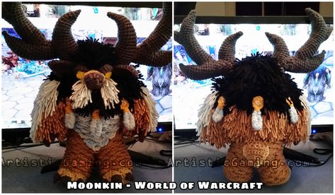 Moonkin World of Warcraft World Of Warcraft Crochet Pattern, World Of Warcraft Crochet, Warcraft Crochet, World Of Warcraft Druid, Crocheting Stitches, Minion Pattern, Crochet Characters, Star Wars Bb8, Amigurumi Knitting