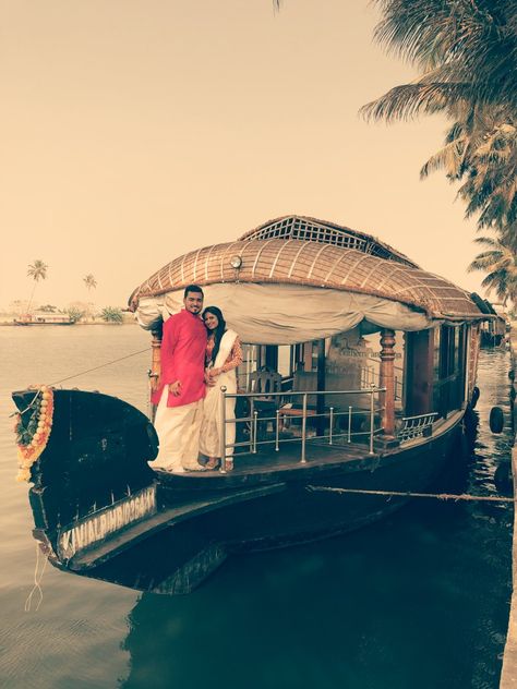 kerala post wedding photoshoot#kerala pre wedding photoshoot Boat House Photoshoot Kerala, Kerala Pre Wedding Photoshoot, Kerala Poses, Kerala Boat House, Kerala Photoshoot, Kerala Boat, Post Wedding Photoshoot, House Boat Kerala, Kerala Photography