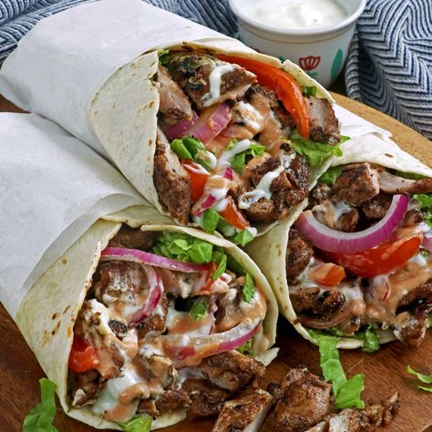 Chicken Shawarma Wrap, Perfect Grilled Chicken, Layer Salad, Shawarma Recipe, Easy Grilled Chicken, Smothered Chicken, Tandoori Masala, Chicken Shawarma, Creamed Spinach