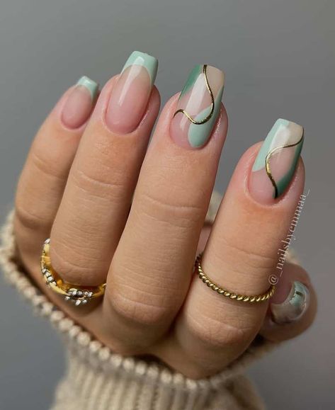 One Nail Design Ring Finger Simple, Sage Green Nails, Mint Green Nails, Mint Nails, Bridesmaids Nails, Green Acrylic Nails, Green Nail Art, Tree Nails, Square Nail Designs