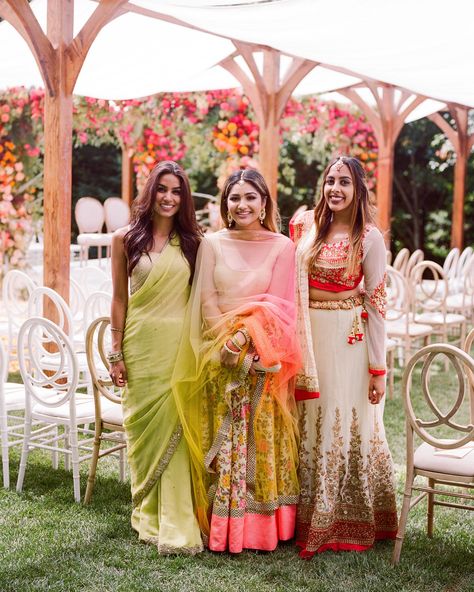 In some cases when attending at wedding, you may be asked to wear attire that aligns with a certain culture's customs. For example, a couple having a traditional Indian wedding might ask women to don saris. In these instances, do your research, ask for help when needed, and always dress respectfully. #weddingattire #weddingoutfitideas #wedding | Martha Stewart Weddings - A Comprehensive Guide to Wedding Guest Attire Indian Wedding Guest Dress, Dress Code Wedding, Pakistani Wedding Dress, Traditional Indian Wedding, Wedding Dress Pictures, Guest Attire, Wedding Attire Guest, Indian Wedding Outfits, Hindu Wedding