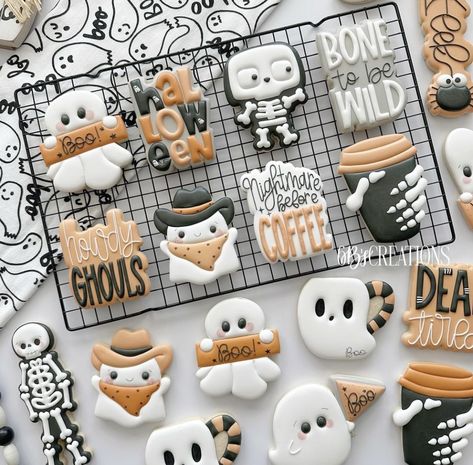 Scary Halloween Cookies, Royal Icing Cookies Recipe, Halloween Sugar Cookies Decorated, Halloween Cookies Decorated, Halloween Sugar Cookies, Unique Cookies, Fall Cookies, Cookie Inspiration, Cookie Icing