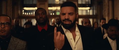 New trending GIF on Giphy Drake Banner, Drake Gif, Dc Banner, Aubrey Graham, Loop Gif, Playlist Names, Playlist Names Ideas, Discord Pfps, Meek Mill