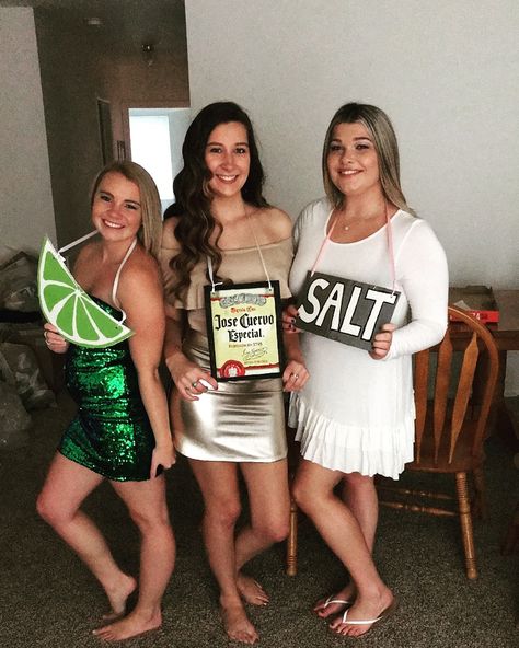 Halloween. One tequila, two tequila, three tequila, floor 💚 Diy Cute Halloween Costumes, Diy College Halloween Costumes, College Couple Costumes, Tacky Tourist Costume, Lifeguard Halloween, Starbucks Halloween Costume, Halloween Prisoner Costume, Halloween Costumes For College, College Halloween Costume Ideas