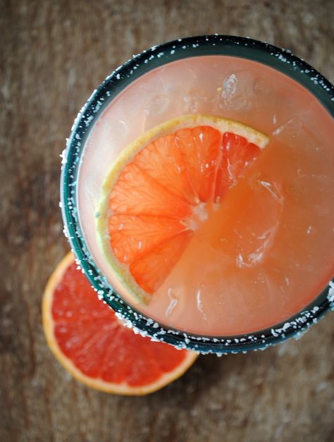 Grapefruit Margarita Grapefruit Margarita, Healthy Detox Cleanse, Fresh Fruit Recipes, Juicy Juice, Healthy Detox, Margarita Recipes, Detox Juice, Fruit Recipes, Juicing Recipes