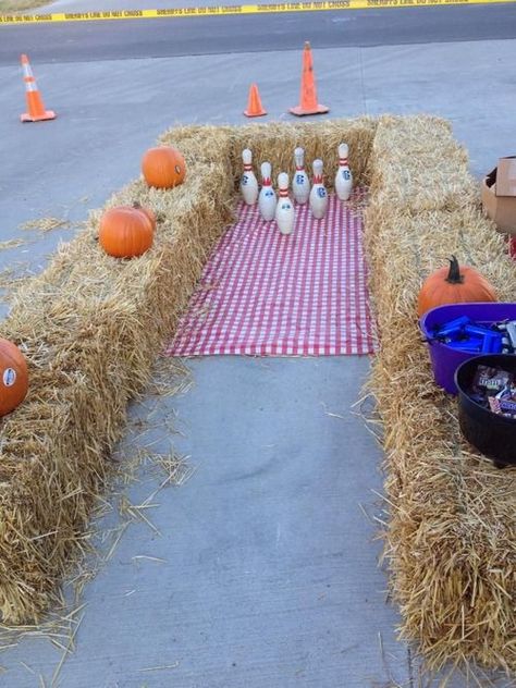 Harvest Party Food, Pumpkin Patch Decoration, Pumpkin Bowling, Fall Festival Activities, Fall Festival Party, Fall Festival Decorations, Thanksgiving Games For Adults, Fun Thanksgiving Games, Fall Festival Games