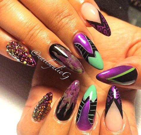 Maleficent Nails, Nails Green, Inspired Nails, Black Moon, Black And Purple, Moon Shapes, Bling Nails, Maleficent, Purple Black