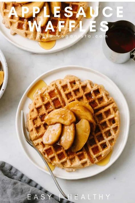 Applesauce Waffles, Eggless Waffle Recipe, Apple Topping, Best Waffle Recipe, Waffle Recipe Healthy, Easy Waffle Recipe, Healthy Waffles, Vegan Waffles, Waffle Maker Recipes