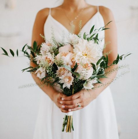 blushing protea bouquet Dahlia Wedding Bouquets, Blush Bouquet Wedding, Protea Bouquet, Dahlias Wedding, Dahlia Bouquet, Top Wedding Trends, Practical Wedding, Toronto Wedding, Bouquet Of Flowers