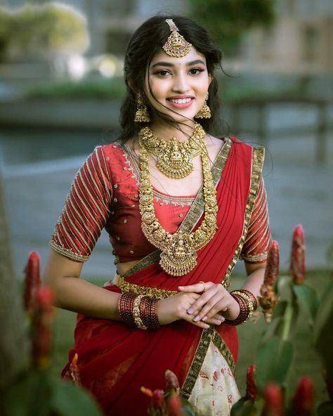 Saree Poses Studio, Saree Ceremony Poses, Half Saree Ceremony Stills, Saree Ceremony Stills, Half Saree Poses Photoshoot Ideas, Half Saree Poses, Puberty Poses, Puberty Function, Half Saree Stills