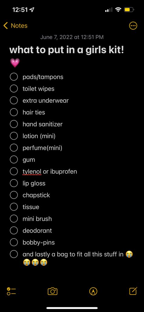 Period Kit Aesthetic, Aesthetic Period Kit, How To Hide Your Period At School, Pads Aesthetic Period, Period Tips Aesthetic, Tips For When You Are On Your Period, What To Put In Period Bag, Period Bag Aesthetic, How To Put On A Pad Period