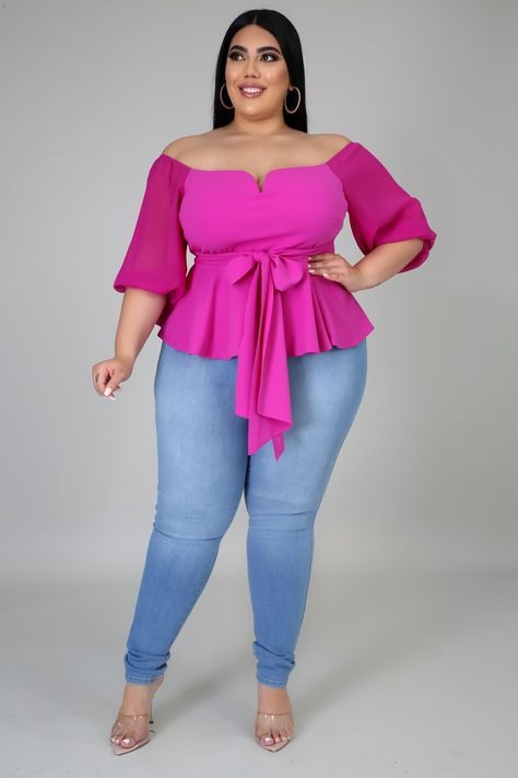 Style 1051 X Description stretchy fabric round neckline no closures model is wearing 2X  MODEL STATS Height: 5.6"Bust:45" / Waist:36" / Hips:52" Corporate Wears, Short Girl Fashion, Curvy Casual Outfits, Applique Blouse, Outfits Gorditas, Plus Size Elegant Dresses, Plus Zise, Ladies Tops Blouses, Plus Size Fall Fashion