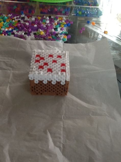 http://paranoid-potato.deviantart.com/art/3D-Perler-minecraft-cake-pattern-386023346. Minecraft perler bead cake Perler Minecraft, Cake Pattern, Minecraft Cake, Art 3d, Perler Bead, Perler Beads, Minecraft, Potato, Fun Things To Do