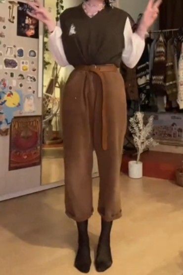 Snufkin Inspired Outfit, Moomin Outfit, Snufkin Outfit, Cottagecore Outfits Pants, Cottagecore Pants Outfit, Goblin Core Aesthetic Outfits, Forestcore Aesthetic Outfit, Fairy Core Aesthetic Outfits, Meh Aesthetic