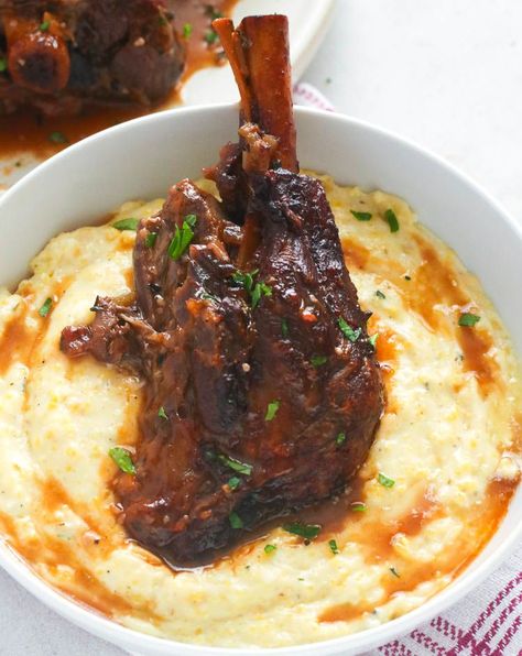 Oso Bucco Recipe Lamb, Lamb Tips Recipes, Lamb Shank Recipe Oven, Braised Lamb Shanks Recipe, Lamb Shank Recipe, Lamb Gyros, Braised Lamb Shanks, Lamb Shank, Short Ribs Recipe