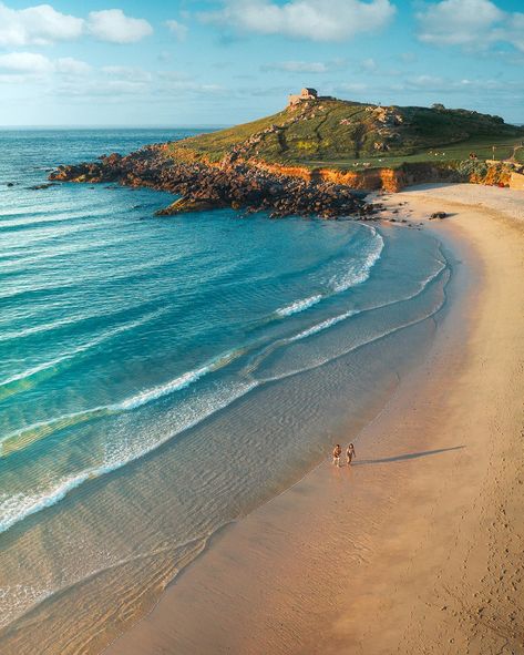 Cornish Coast, St Ives Cornwall, House In Nature, St Ives, 2025 Vision, Picture Ideas, Cornwall, Award Winning, Vision Board