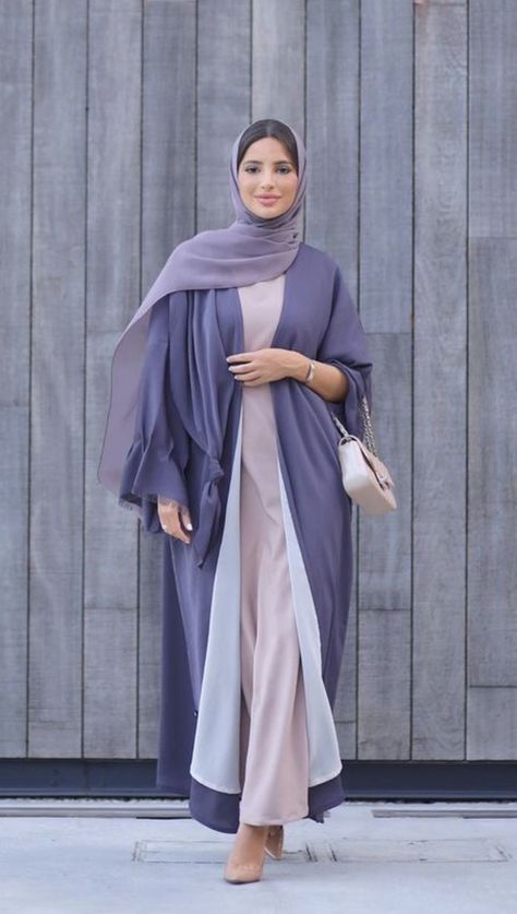 Hijabista Fashion Outfits, Girls Long Coat, Dubai Fashionista, Abaya Fashion Dubai, Hijabista Fashion, Iranian Fashion, Mode Hijabi, Persian Fashion, Niqab Fashion