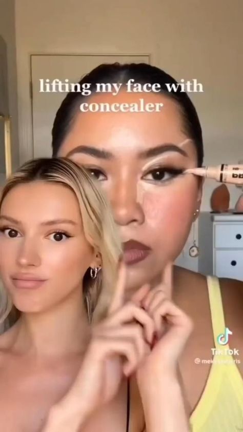 Here's how to lift your face with concealer. Will you try it? It Makeup, Eyeliner Ideas, Eye Makeup Techniques, Make Up Tutorial, Face Makeup Tips, Face Makeup Tutorial, Smink Inspiration, Makijaż Smokey Eye, Makeup Eye Looks