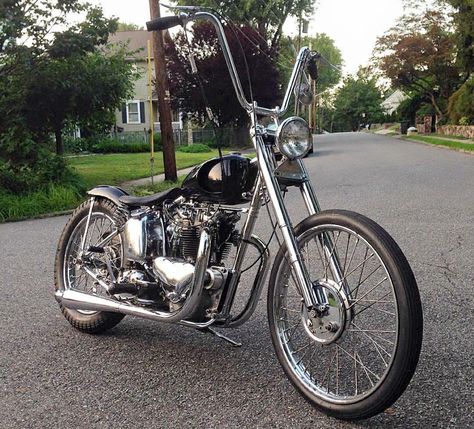 Street Glide Bagger, Custom Street Glide, Triumph Chopper, Bagger Motorcycle, Triumph Bobber, Custom Baggers, Classic Harley Davidson, Bobber Bikes, Harley Davidson Chopper