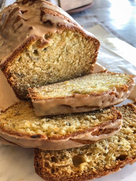 Banana Bread With Glaze, Banana Bread Glaze, Bourbon Banana Bread, Bourbon Bread, Coconut Banana Bread, Cinnamon Banana Bread, Keto Banana Bread, Banana Bread Loaf, Baking Breads