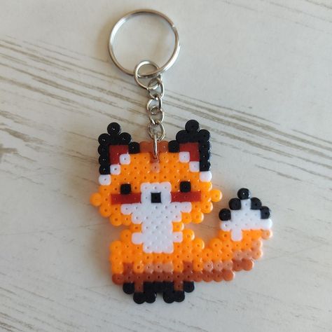 Mini Perler Bead Ideas, Hama Keychains, Fox Perler Bead Pattern, Hama Beads Kawaii, Hamma Beads Ideas, Pokemon Perler Beads, Pixel Beads, Melty Bead Patterns, Easy Perler Beads Ideas