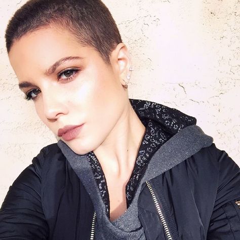 Exclusive: Halsey on Shaved Heads, Gray Lipstick, and Why She's Not a Cliché via @ByrdieBeauty Halsey Shaved Head, Buzz Cut Women, Grey Lipstick, Shaved Hair Women, Girls With Shaved Heads, Shaved Heads, Buzzed Hair, Shave My Head, Super Short Hair