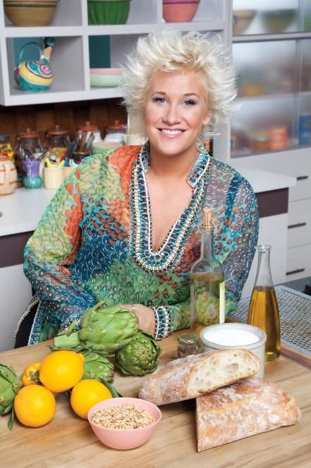 Chef Anne Burrell, Worst Cooks In America, Worst Food, Anne Burrell, Celebrity Chef Recipes, Worst Cooks, Food Network Chefs, Celebrity Recipes, America Food