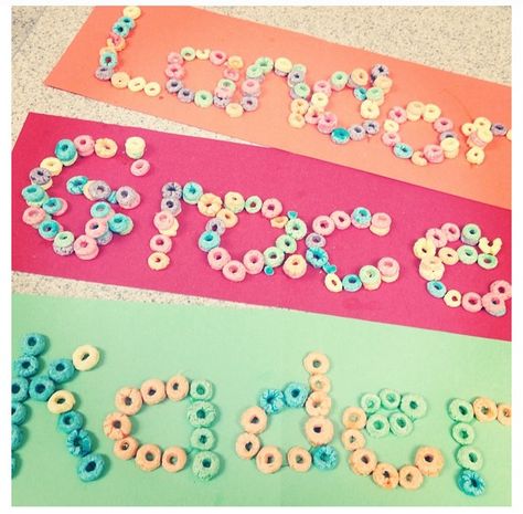 Fruit loop cereal names Cereal Names, Rainbow Crafts Preschool, Loop Art, Kindergarten Coloring Pages, Toddler Homeschool, October Crafts, Name Crafts, Toddler Arts And Crafts, Art Fruit