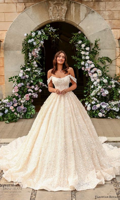 Bridal Off Shoulder, December Wedding Dresses, Wedding Gown Trends, Sweetheart Wedding Gown, A Line Ball Gown, 2024 Wedding Dresses, Wedding Dresses Princess Ballgown, Wedding Inspirasi, Wedding Dresses Cinderella