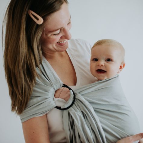 DIY Ring Sling – Sewing Tutorial – The Sewing Things Blog Baby Sling Diy, Baby Sling Pattern, Ring Sling Tutorial, Diy Ring Sling, Diy Baby Carrier, Ring Sling Baby Carrier, Toddler Ideas, Diy Ring, Baby Ready