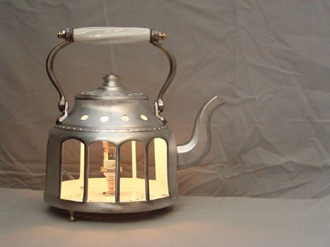 Upcycled Lighting, Teapot Design, Pot Lights, Unique Light Fixtures, Steampunk Lamp, Contemporary Floor Lamps, Creative Lighting, Modern Light Fixtures, Diy Lamp