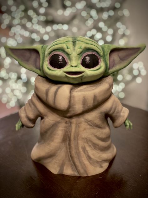 Star Wars Clay Ideas, Star Wars Sculpture, Star Wars Ceramics Ideas, Star Wars Pottery, Mandalorian Cake, Bebe Yoda, 3d Printer Pen, Baby Yoda Sculptures & Statues, Yoda Cake